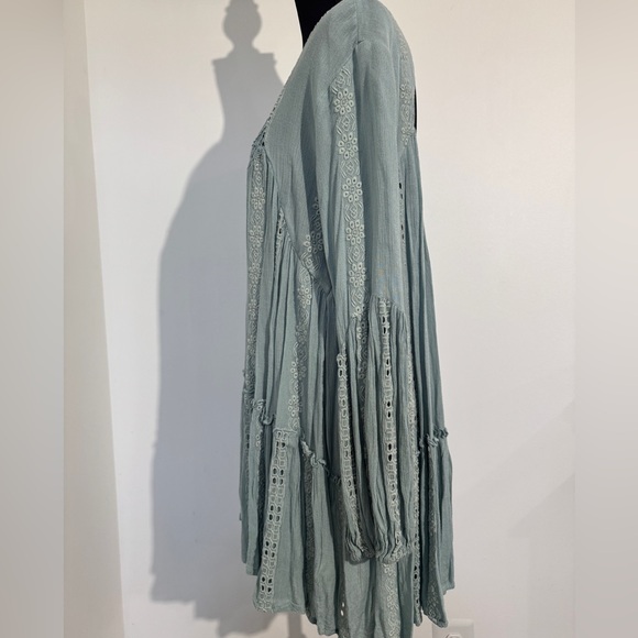 Free People Seafoam Green Embroidered Boho Tunic Dress Open Back Size SP - Picture 7 of 11